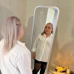  Полина