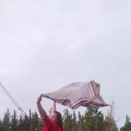  Оля
