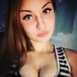  Алена