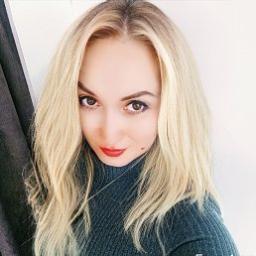  Есения
