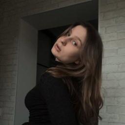  Юля