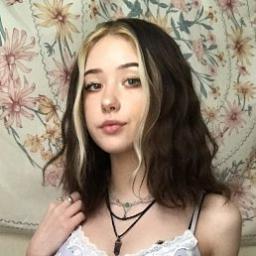  Алёна