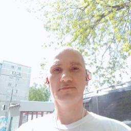  Денис