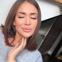  Анна