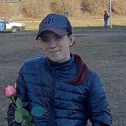  Алена
