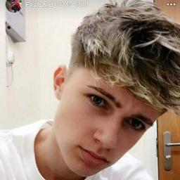  Андрей