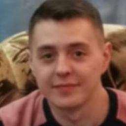  Артём